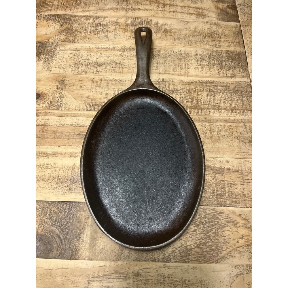 Vintage Lodge 10in by 7in Oval Griddle Made in USA